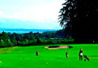 Golfen mit Seeblick