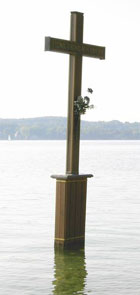 K&ouml;nig Ludwig Gedenkkreuz am Starnberger See